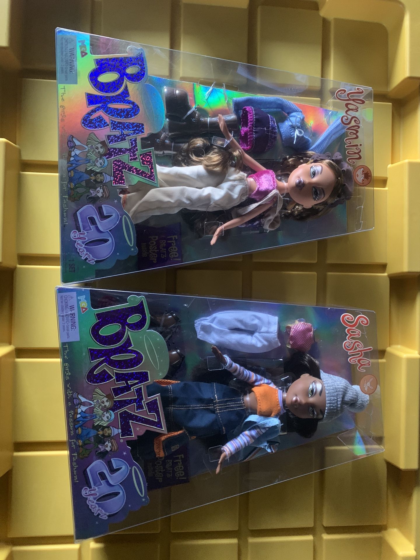 Bratz 20th Anniversary Dolls sasha and Yasmin