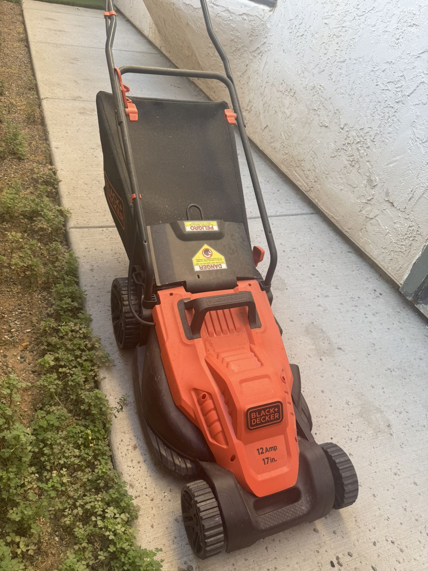 Black & Decker Electric Mower