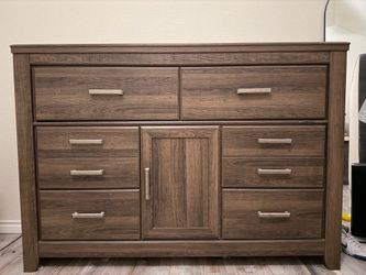 Modern Rustic 6 Drawer Dresser w/cabinet storage