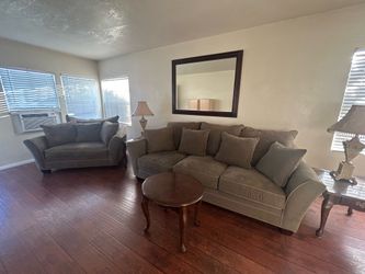 Green couch & love seat