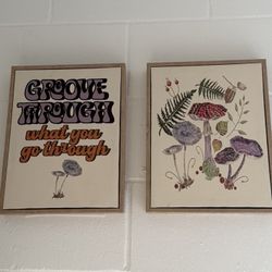 2 Wall Decor Items 