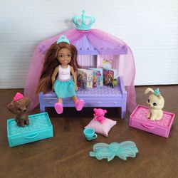 Barbie Princess Adventure Chelsea Doll And Playset