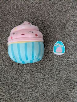 Diedre Squishmallow
