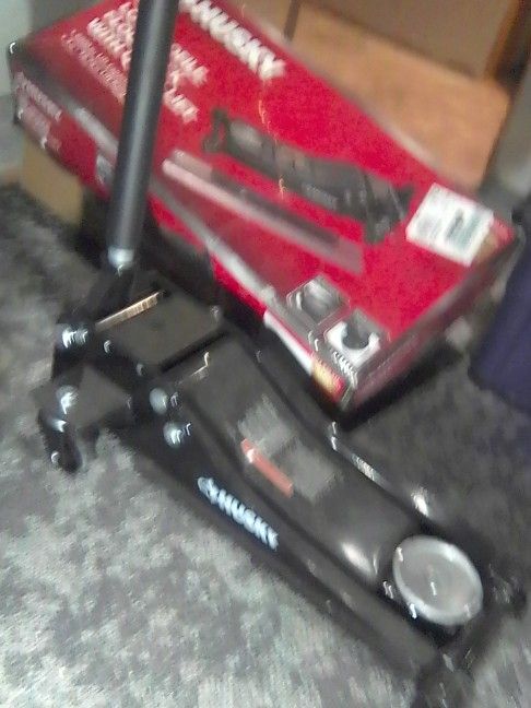 3 Ton Low Profile Jack Husky Brand New