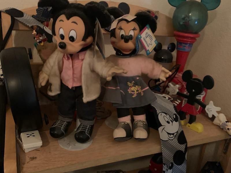 Disney/ Mickey And Minnie Collectibles 