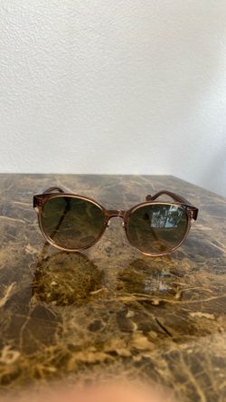 Moncler glasses