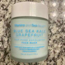 Vitamins and Sea Beauty Blue Sea Kale Grapefruit Deep Pore Exfoliating Face Mask