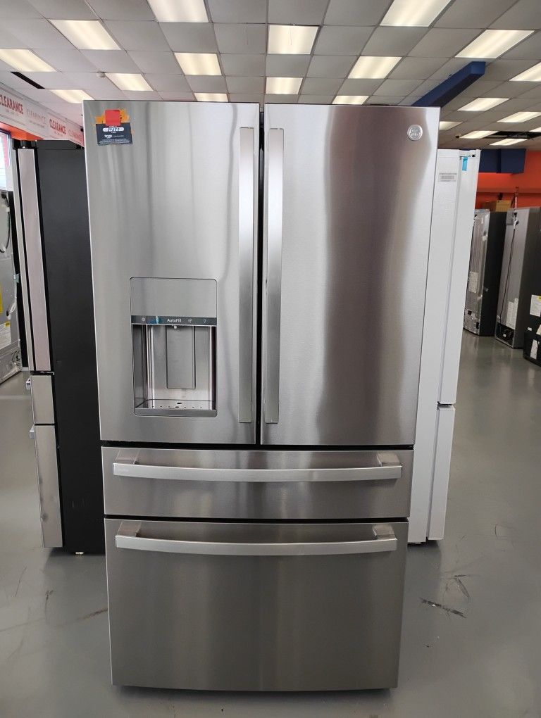 GE Refrigerator