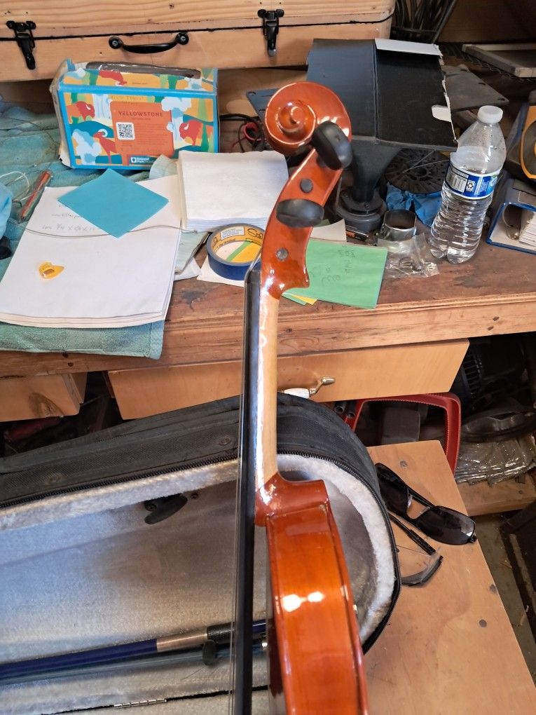 3/4  Size Violin. 