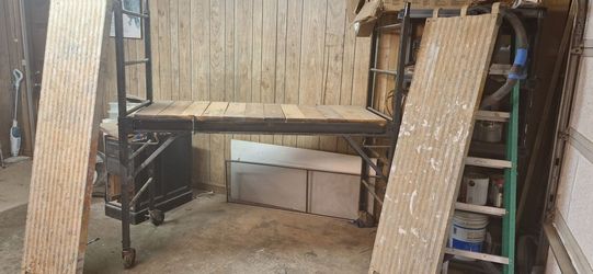 Heavy duty 6ft bakers scaffold with 2 additional 6ft walk boards