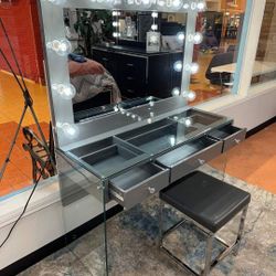 Vanity Set Table ,Mirror and Bar Stools Afshan
