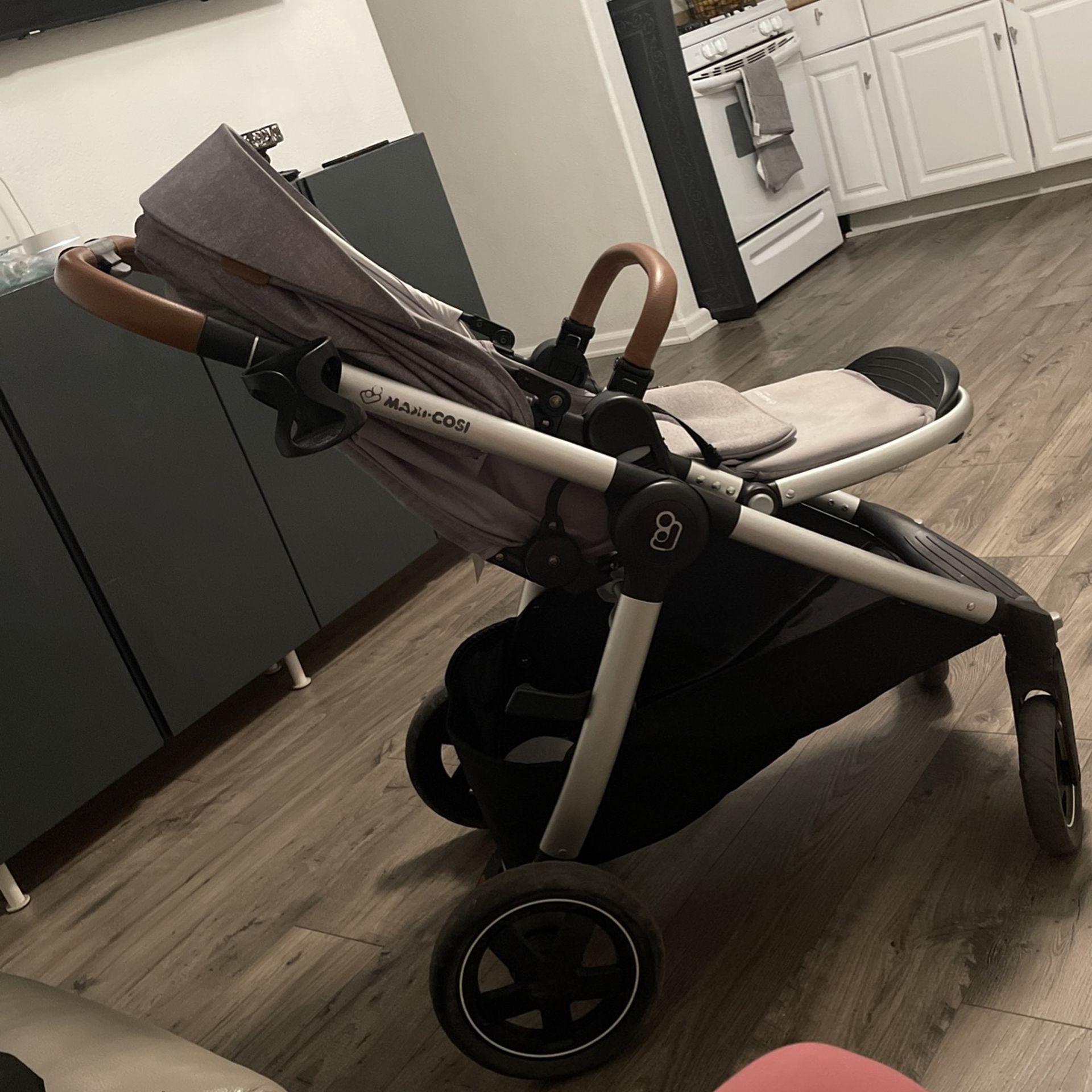 Maxi Cosí Travel System Stroller 