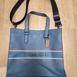 Coach Graham Structured Tote Bag With Coach Stripe 