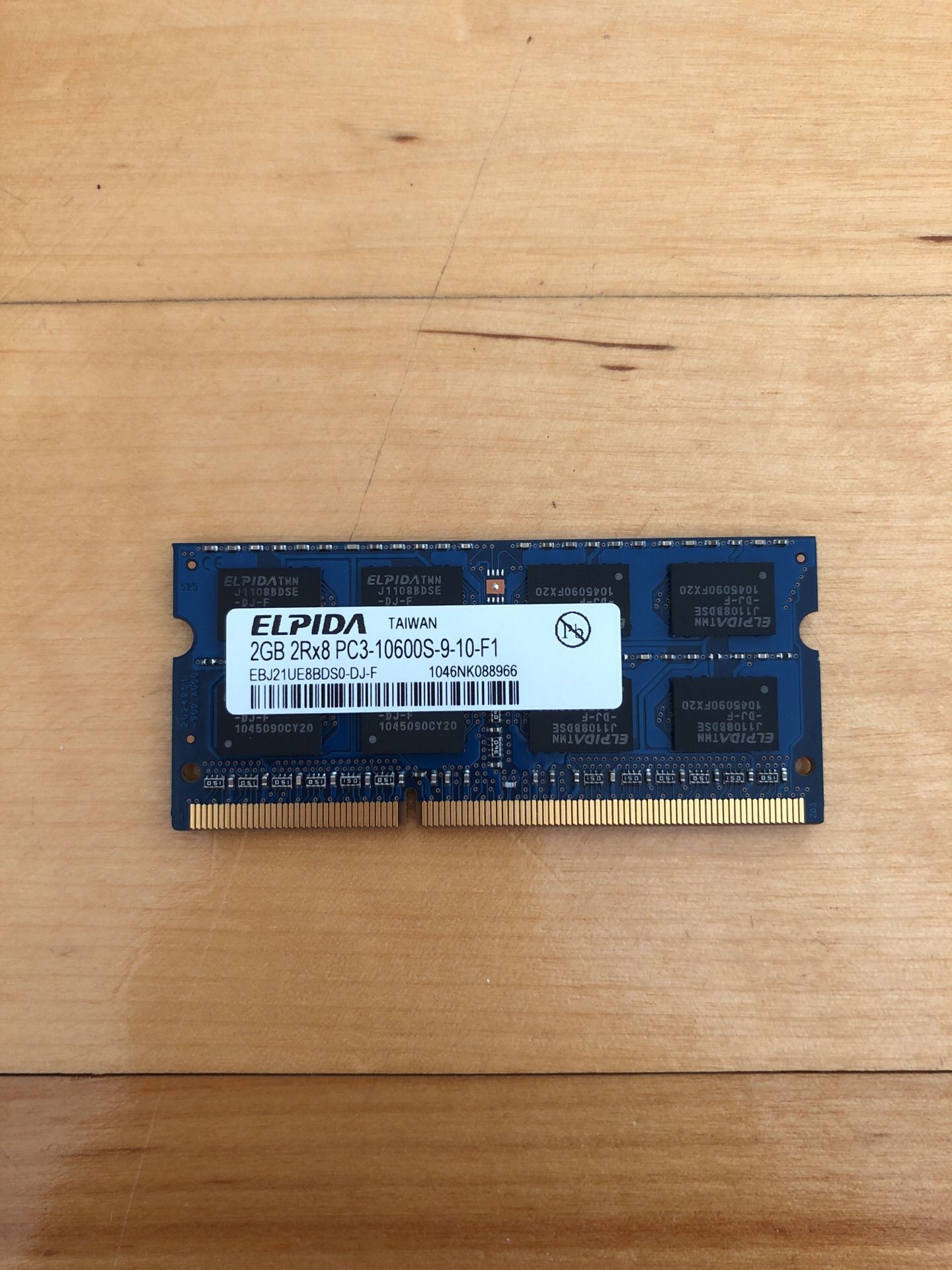 Elpida 2GB PC3-10600 DDR3-1333MHz non-ECC Unbuffered CL9 204-Pin SoDimm Dual Rank Notebook Memory EBJ21UE8BDS0-DJ-F