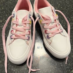 Kids Sneakers – Size 1 Youth (New!)