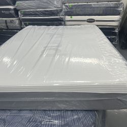 QUEEN SIZE PURPLE HYBRID MATTRESS & BOX SPRING BED SET