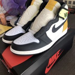 Nike Air Jordan 1 Retro High “Volt” Sz 10 DS New
