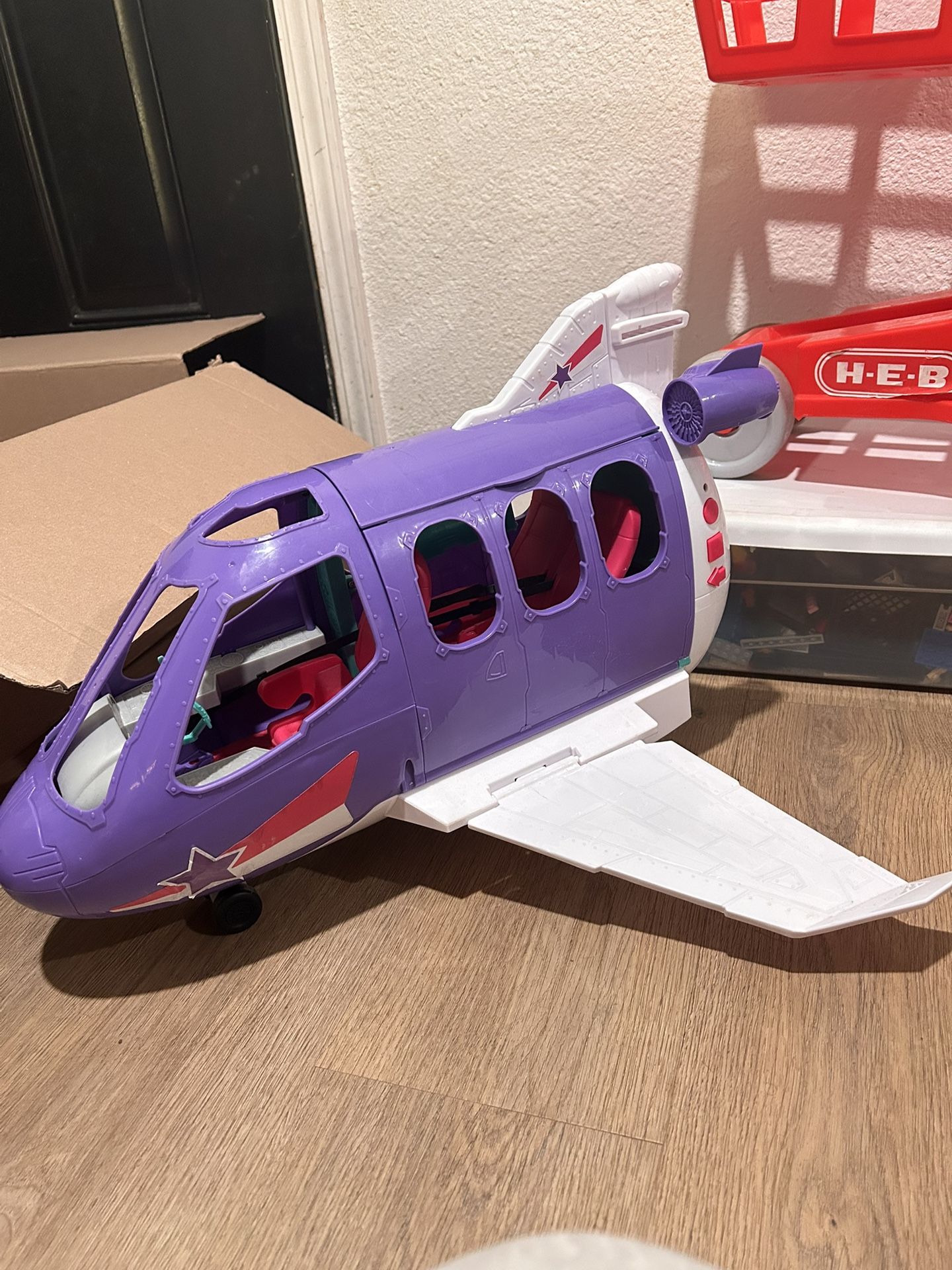 Barbie play plane