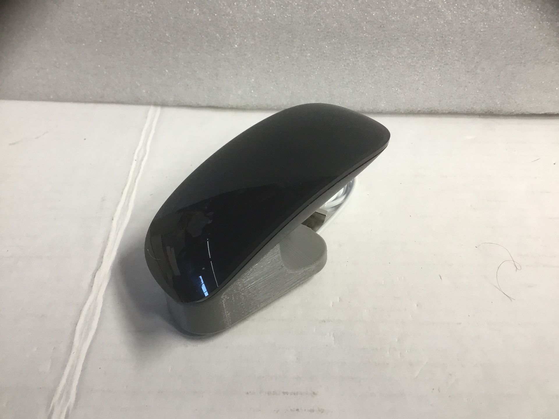 APPLE MAGIC MOUSE CHARGING DOCK , MAC PRO ,DESK TOP CRADLE