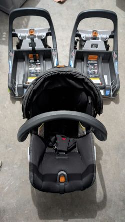 Chicco Fit2 Infant & Toddler Car Seat with Two Bases