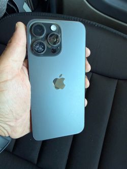 Unlocked iPhone 15 Pro Max