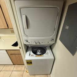 GE Washer/Dryer combo