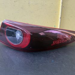 2022-2024 MAZDA 3 RH TAIL LIGHT OEM