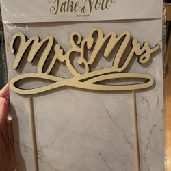 New Mr & Mrs Cake Topper Wedding Engagement Party Decoration Wood