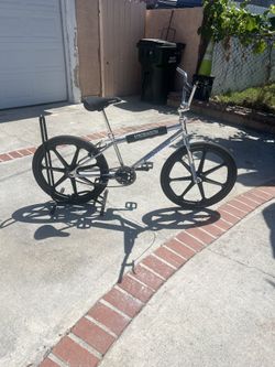1995 GT Robinson Cruiser 24 Inch
