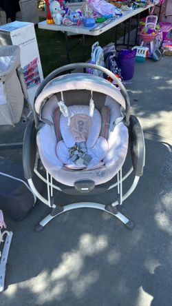 Minnie Mouse Swing