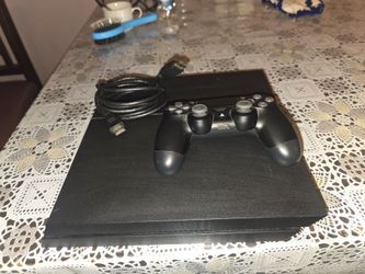 Ps4 with controller and HDMI Cable