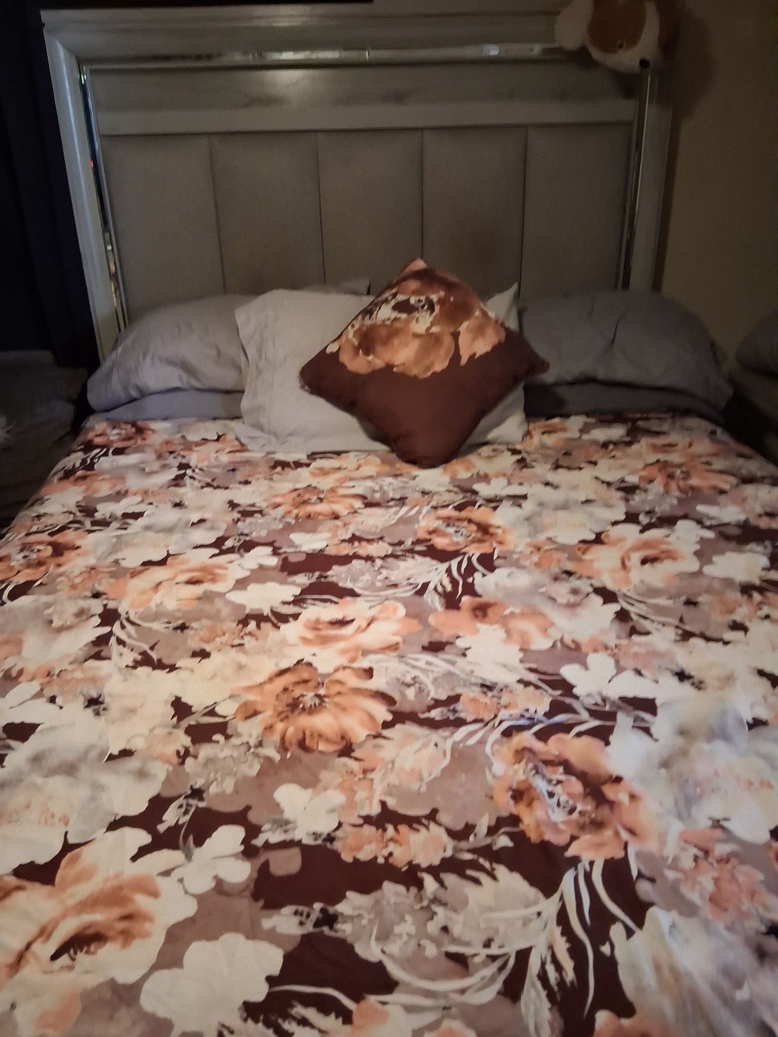 4 Piece Bedroom Set