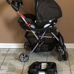 PRACTICALLY NEW GRACO SNUGRIDE CLICK CONNECT TRAVEL SYSTEM STROLLER CAR SEAT AND BASE INCLUDED 