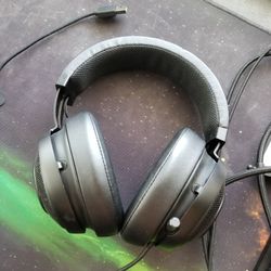 Razer Kraken V2 HEAdPhone 