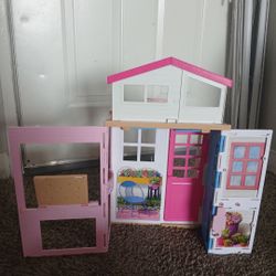 Doll House 