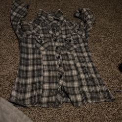 $1 Gray Plaid Shirt Size M