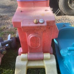 Little Tikes Fuel Racing Lift