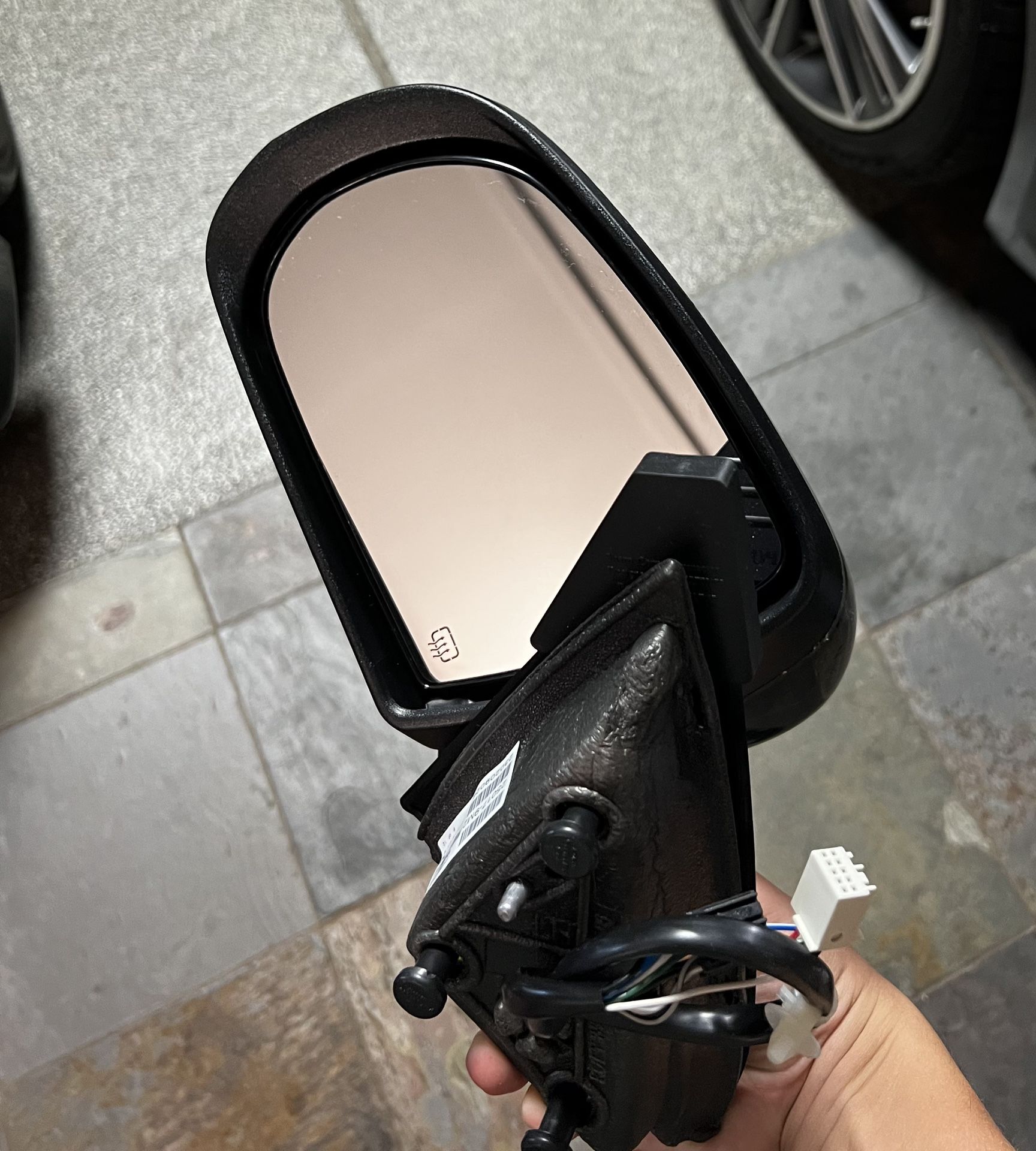 Jeep Cherokee Driver side powered mirror for 2014-2017