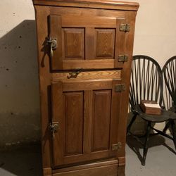 Amazing Vintage Solid Oak Ice Box