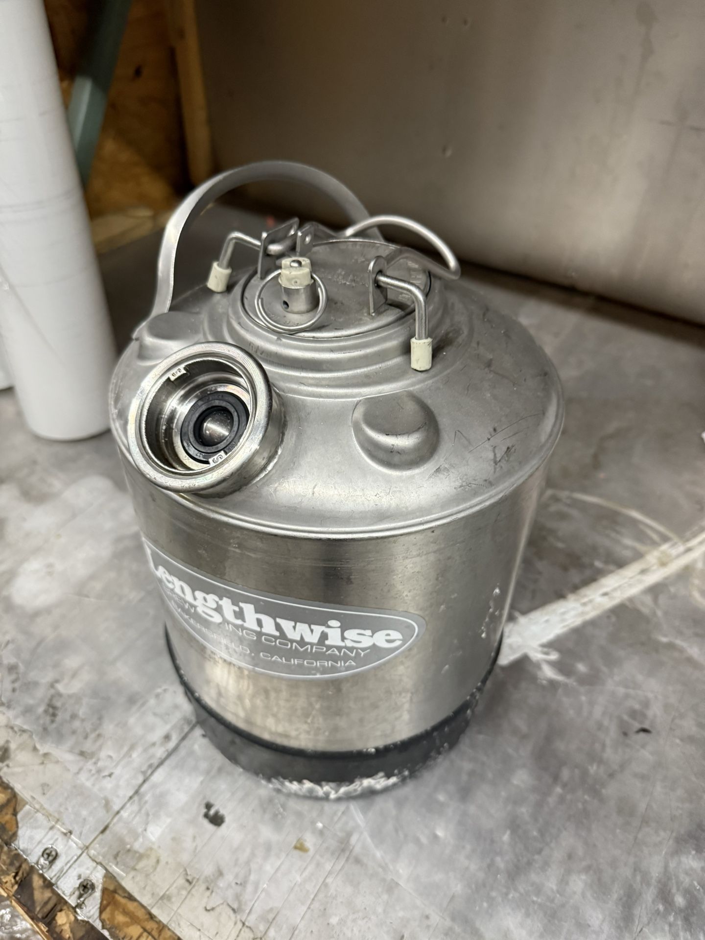 Beer Line Cleaning Tank $40
