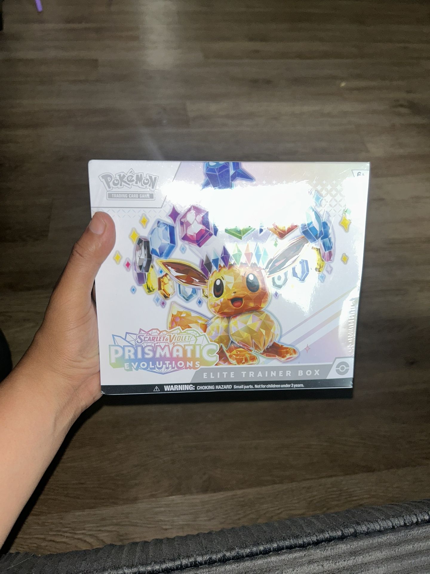 Pokemon Prismatic Evolutions Elite Trainer Box