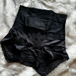 Booty Lifting Shorts 