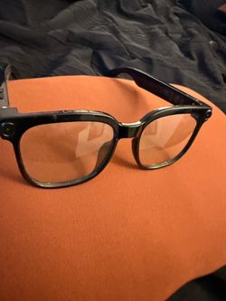 Smart Glasses with Built-In Camera, with charger