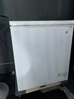 Frigidaire Chest Freezer