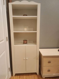 IKEA HENSVIK White Bookcase / Storage Cabinet with Doors
