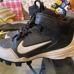 Softball Nike cleats size 2Y.