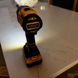 Dewalt 20v Brushless LI-ION Drill/hammer Drill 