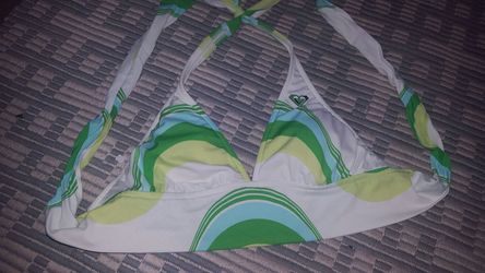 Roxy bathing suit top