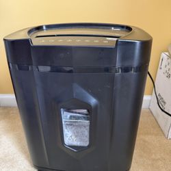 Paper Shredder 