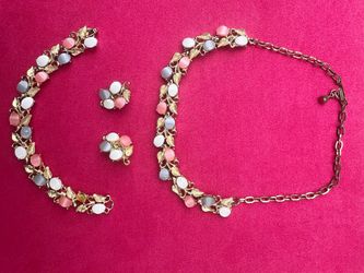 Vintage Gold-Tone Pastel Flower Garden Jewelry Set: Necklace, Bracelet, & Clip-on Earrings